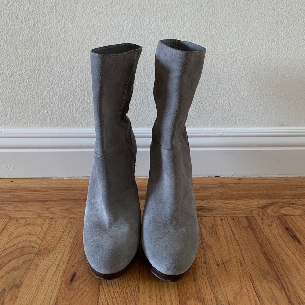 NWOT NIKE AIR Grey Heels